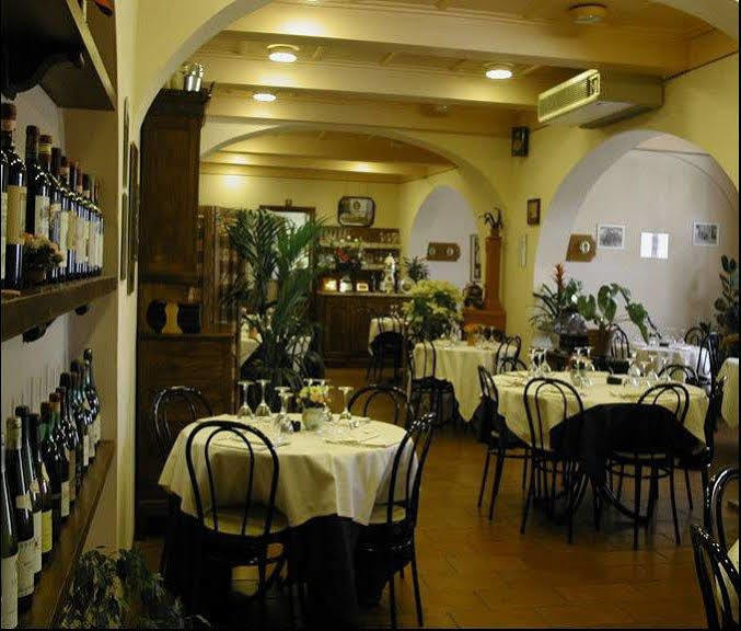 Hotel Il Cavallo 巴贝里诺·迪·穆杰罗 外观 照片